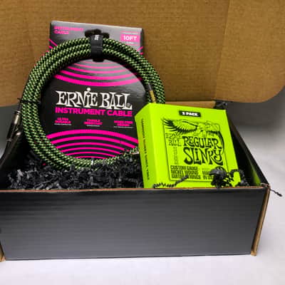 Ernie Ball Green Cable 3 set Regular Slinky& Cable Gift Bundle, ideal for the holidays! image 2