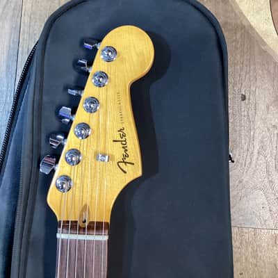 Fender American Ultra Stratocaster HSS with Rosewood Fretboard 2019 - Present - Cobra Blue image 6