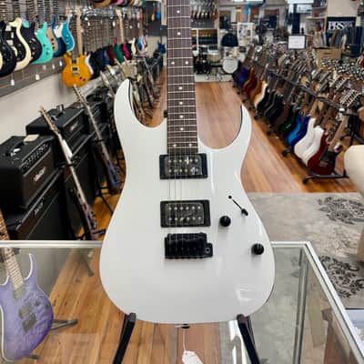 Ibanez GIO Series GRGA120 2016 - White image 1