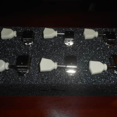 PRS Phase III Vintage Locking Style Tuning Keys (6) - NICKEL, #107292::002:003 image 1