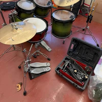 Truth Custom Drums Truth Custom Drum Kit, Sabian Vault and AA/AAX Cymbals, Tama Speed Cobra Pedals Unknown - Dark Green Burst image 9