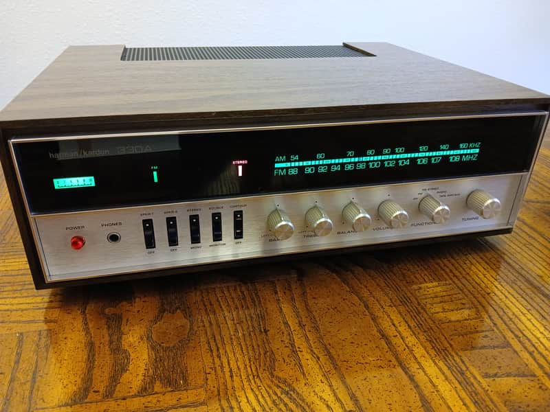 Harman Kardon 330A