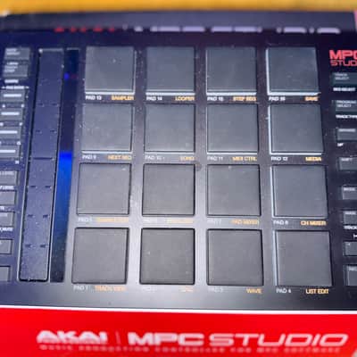 Akai MPC Studio Music Production Controller 2021 - Present - Black image 7
