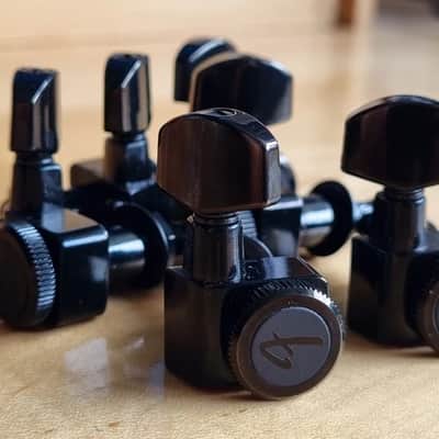 Fender Stratocaster/Telecaster Locking Tuning Machine Set - Black image 4