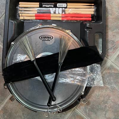 Slingerland   5 1/2x14" 8-Lug Chrome Over Steel Snare Drum, stand & extras case image 7