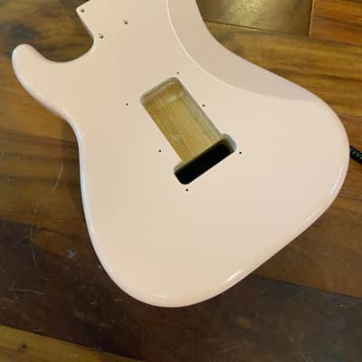 Fender Player Shell Pink Coral Strat Stratocaster Alder Body 2 Point Special Edition image 4
