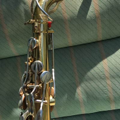 SUMMER DEAL PRO VERSION "MADE EXPRESSLY" FOR F. E. OLDS EARLY L.A PARISIAN ALTO SAXOPHONE (NOT "AMBASSADOR" CHEAP LATER ONE) ORIGINAL LACQUER NEWER PADS BRILHART MPC , NICE CASE, EXTRAS made france image 6