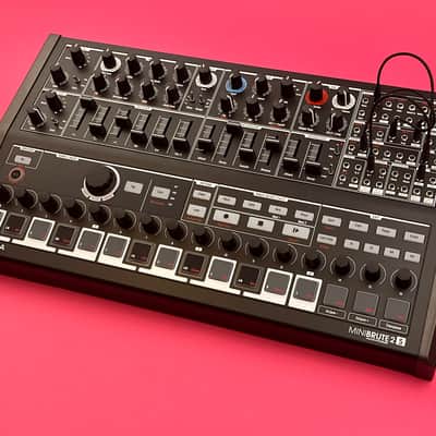 Arturia MiniBrute 2S Noir Edition Synthesizer image 4