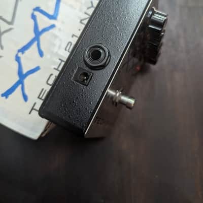 Tech 21 XXL Drive 1990s - Diamond Plate - With Box image 5