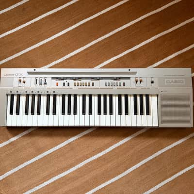 Casio CT-310 Casiotone 49-Key Synthesizer 1980s - Silver