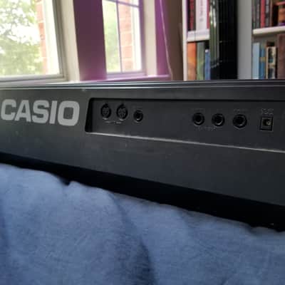 Casio CTK-1000 (61 KEYS - 5 OCTAVES) image 3