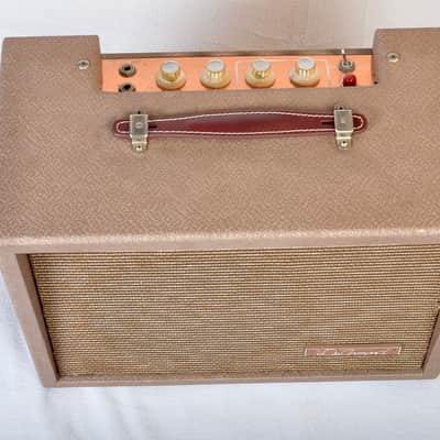 DeArmond R5T 1960 - Tan Tolex- very clean image 4