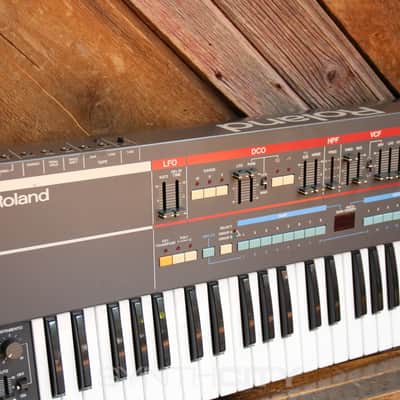 (Serviced) Roland Juno-106 61-Key Programmable Polyphonic Synthesizer image 4