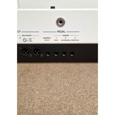 Dexibell VIVO S9 - Digital Pianos - White - Like New w/ Power Supply, Original Box, Manuals image 11