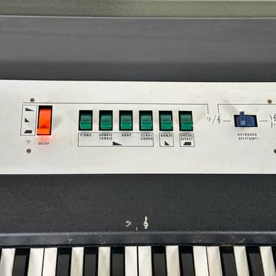 Farfisa Professional Electric Organ Piano 70’s Model 6147 image 7