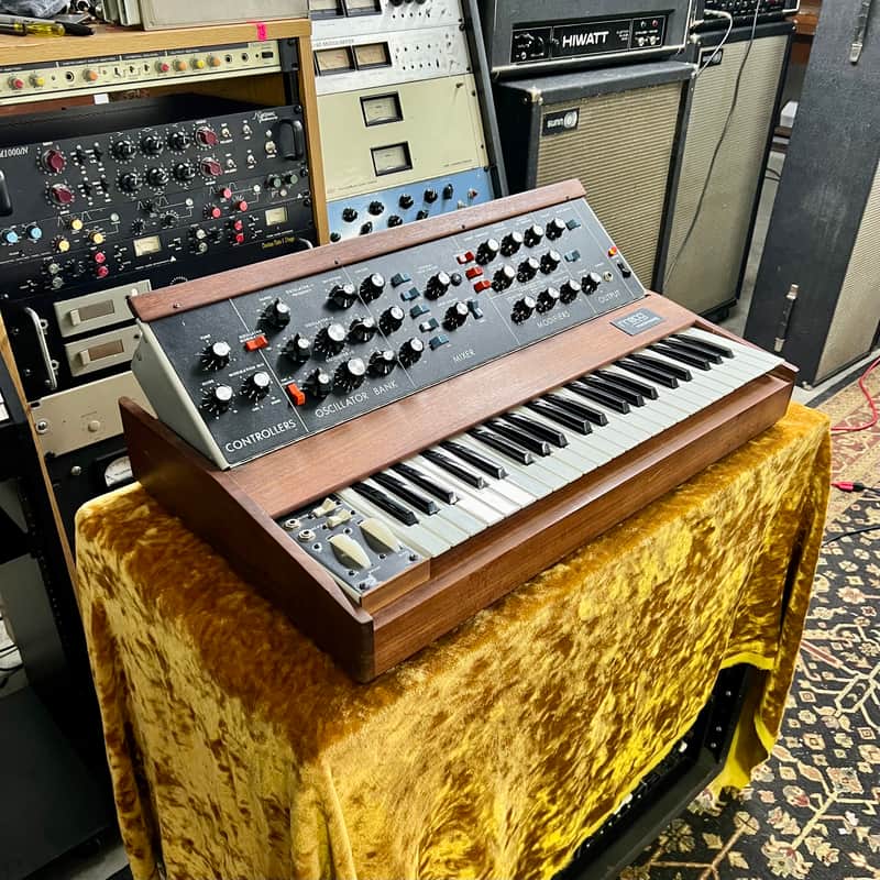 Moog MiniMoog Model D 1972 Walnut original vintage restored image 1