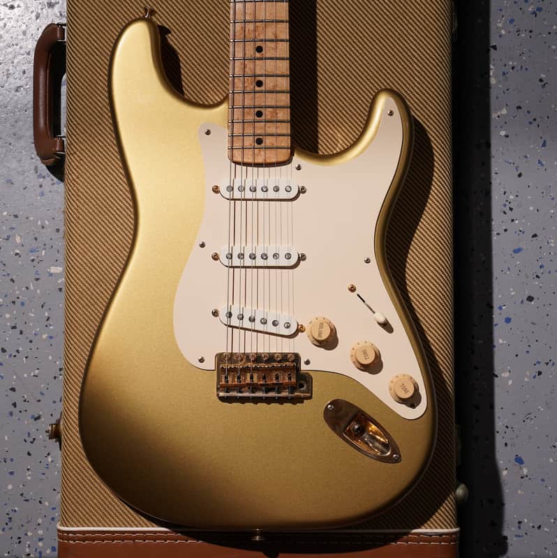 1996 Fender Custom Shop '54 Reissue Stratocaster Gold image 1