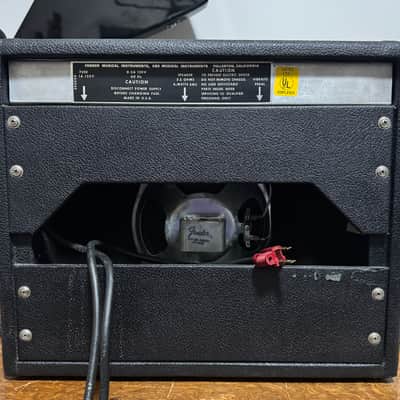 Fender Vibro Champ 6-Watt 1x8 Guitar Combo - Silverface image 5