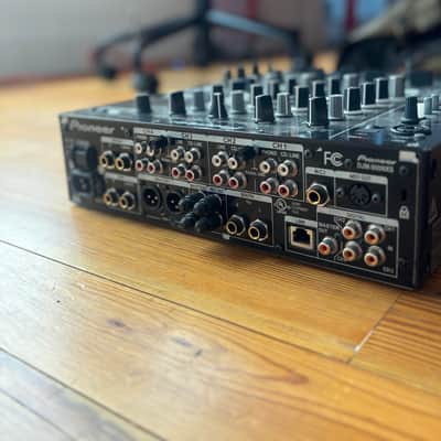 Pioneer DJM-900NXS Nexus 4-Channel DJ Mixer with Effects 2010s - Black image 3