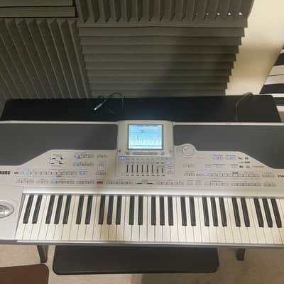 Korg Pa1X 61-Key Professional Arranger Workstation 2000s - Silver image 1