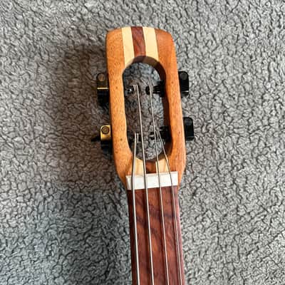 Wishbass - 32” Fretless with Bill Lawrence P46 and Q-tone stacked vol/tone image 4
