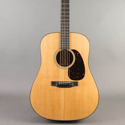 Martin D-18 2025, Natural image 5