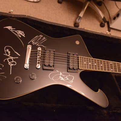 Ibanez Iceman IC 300 Famous Artist SIGNED by Lamb of God ENTIRE Band! IC300 Paul Stanley Kiss Guitar image 6