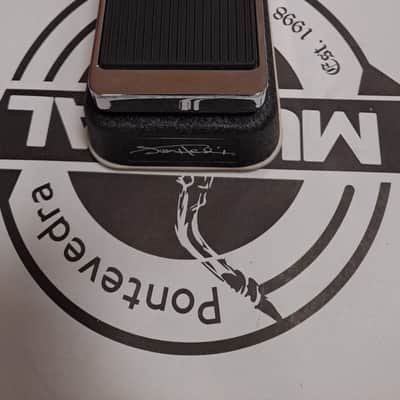 Dunlop JH-1B Jimi Hendrix Cry Baby Wah Black/Chrome - Excellent