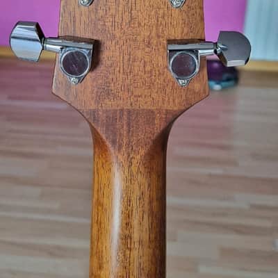 Takamine EG320C 2012 Natural image 3