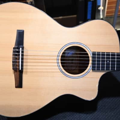 Taylor 212ce-N Plus #6526 image 1