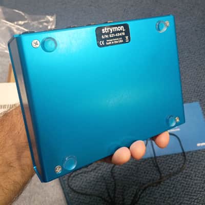 Strymon Mobius 2012 - Present - Blue image 5
