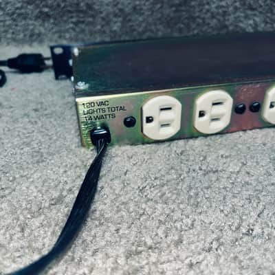 Furman PL-8 Power Conditioner / Light Module B image 9
