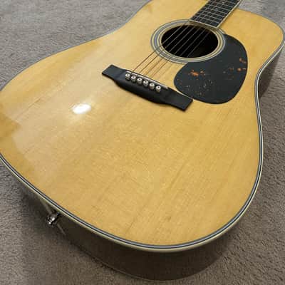 Martin D-35 2023 with K&K - Near mint image 3