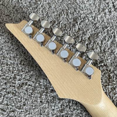 Transparent Green Superstrat Electric Guitar, Basswood Body, Maple Neck, Rosewood Fingerboard image 7