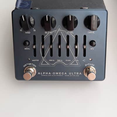 Darkglass Electronics Alpha Omega Ultra V2 Bass Preamp 2020 - Present - Blue image 3