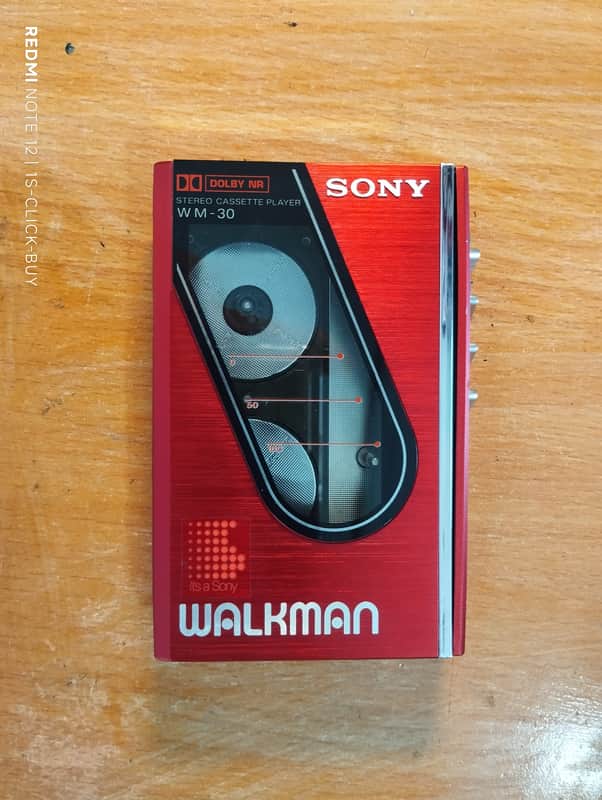 Sony WM 30 1984 - Sony Walkman Cassette player WM 30 red working