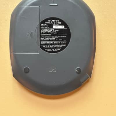 Sony Walkman - Discman D F-200 CD player/AM/FM Radio Orig headphones and PS image 4