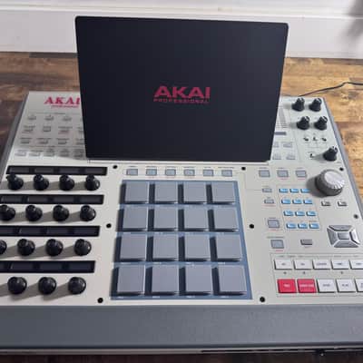 Akai MPC X Special Edition Standalone Sampler / Sequencer 2023 - Present - Grey image 1