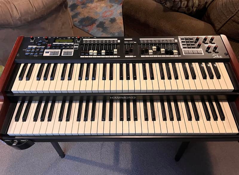 Hammond SKX Organ 2010s - Black image 1