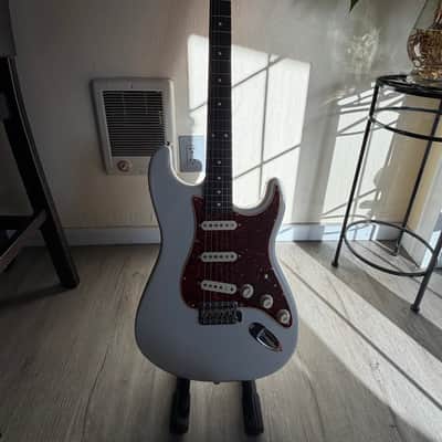 Fender Vintera 60s Stratocaster - Lilac image 1