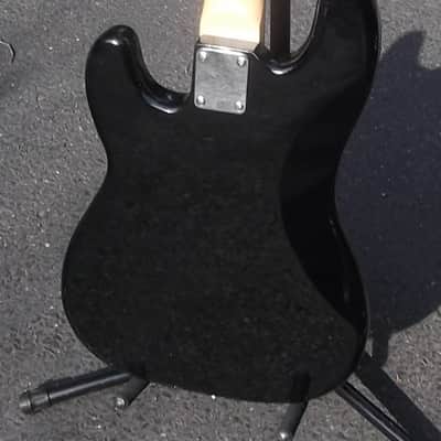 Beginner RockJam P Style Bass Guitar Tri Color Sunburst image 4