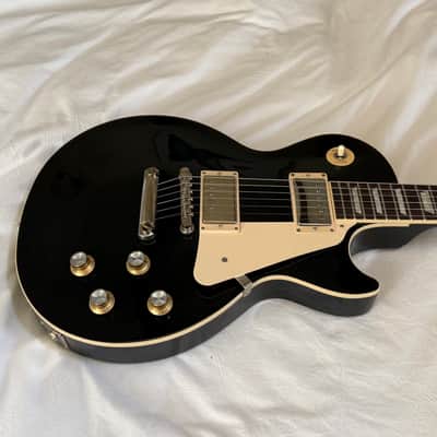 2023 Gibson Les Paul Standard - Ebony - Free Pro Setup image 2