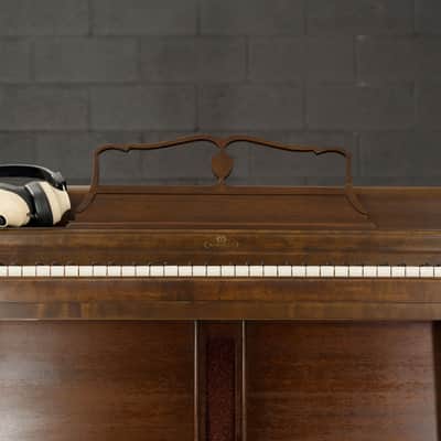 Wurlitzer 720 Electronic Piano with Vibrato in Walnut image 10
