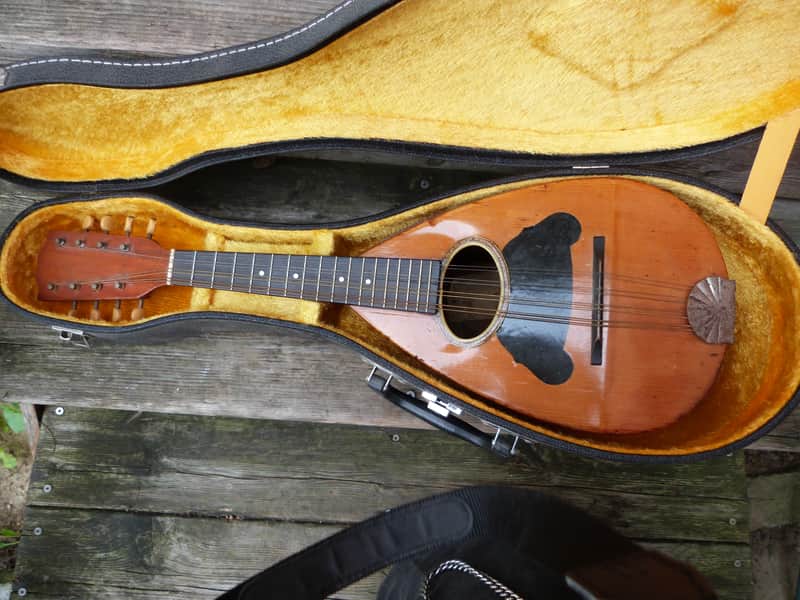 Bay state  2 1/2 mandolin  natural image 1