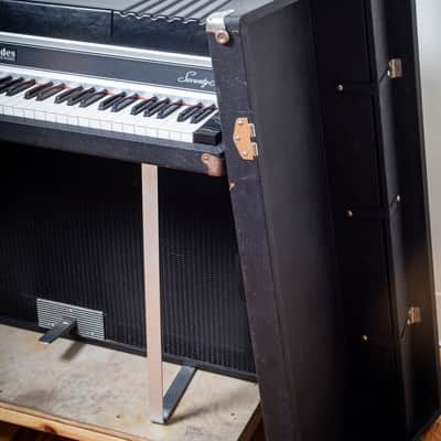 1982 Rhodes Mark II Suitcase 73 "Rod" image 22