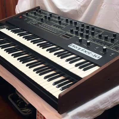 Vintage Sequential Prophet 10 - fully serviced & sold with a warranty image 4