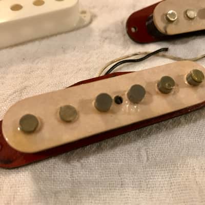 1982 Fender Red Bobbin 57/62 Stratocaster Pickup Set Vintage image 9