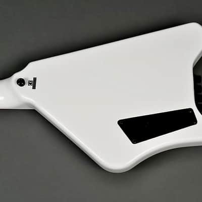 BootLegger Guitar Ace  Gen 1 Headless Bass White 7.8 Pounds White Stiletto Case &  Flask image 10