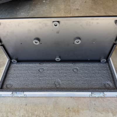 Vertex Tour Elite (TE4 Riser) / Creation Flight Case image 3
