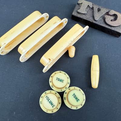 General Vintage Tone Pre CBS Nylon 59 - 65 Set Covers / Knobs / tips for Stratocaster ®️ Tool marks - heavy  ivory Heavy ivory image 2